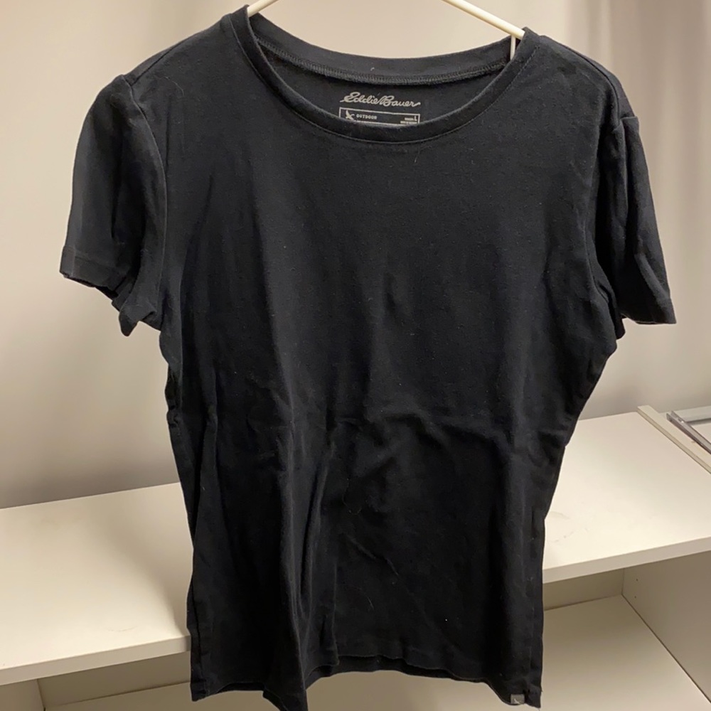 Eddie Bauer Outdoor Round Neck Tee Shirt. Black. - Picture 2 of 3